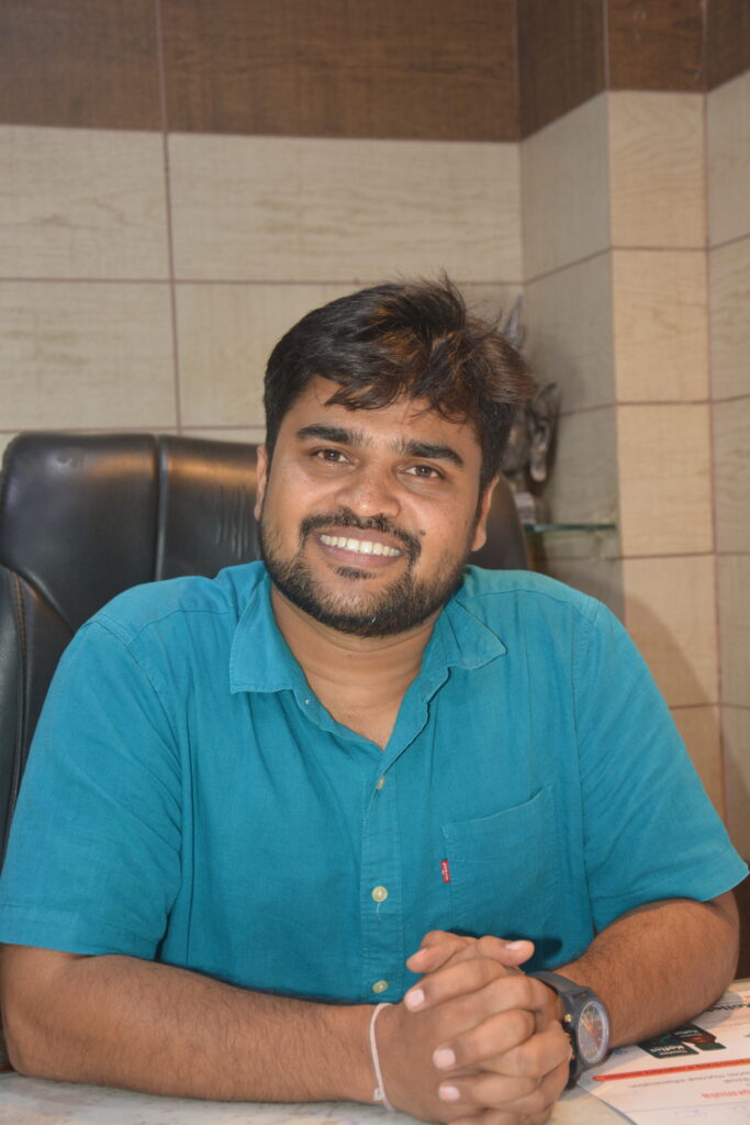 Dr. Neelesh Giri